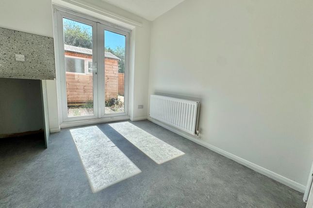 28, Trentham Close, Paignton photo 4
