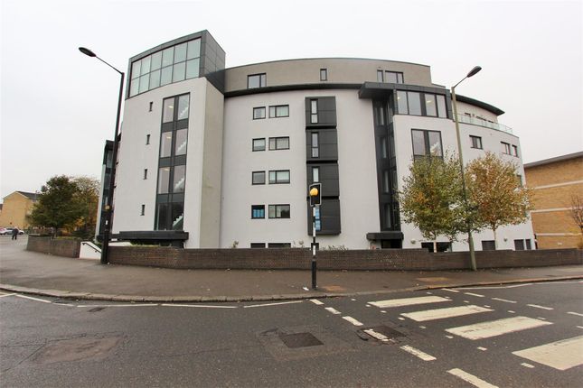 Thumbnail Flat to rent in Arc Court, Friern Barnet Road, New Southgate