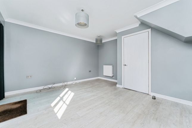 65, Bellairs, Ely photo 4