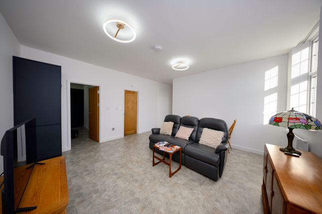 4 Beacon House, High Road West, Felixstowe photo 4