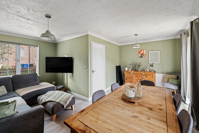 17 Blacksmiths Grove, Boston photo 3
