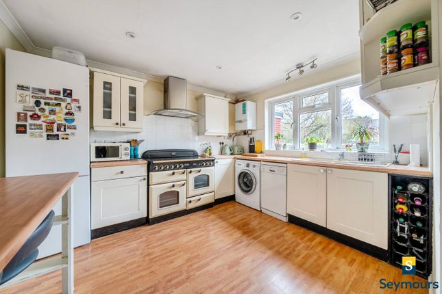 22, Baird Drive, Guildford photo 5