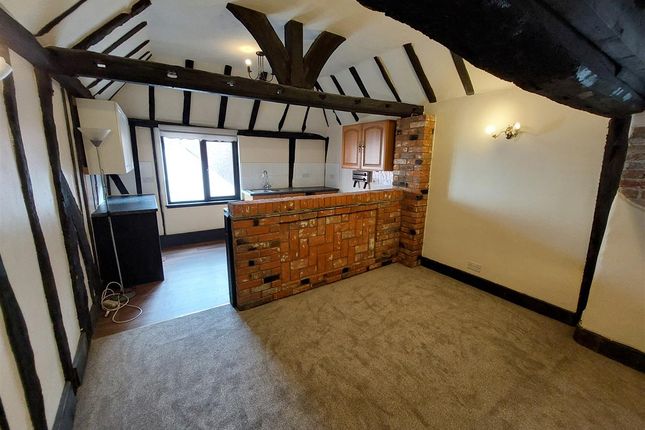 Thumbnail Flat to rent in High Street, Hythe