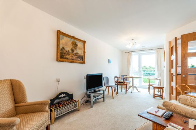 Flat for sale in Park House, Old Park Road, Hitchin