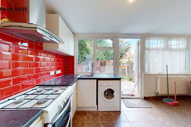71 Cannington Road, Cannington Road, Dagenham photo 3