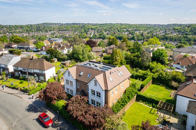 Thumbnail Flat for sale in Edgehill Road, Purley