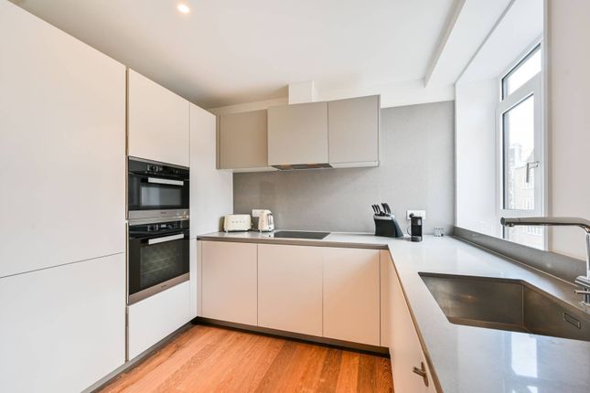 Flat for sale in Tufton Street, Westminster, London