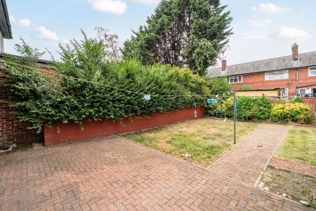 37, Trafford Grove, Leeds photo 4