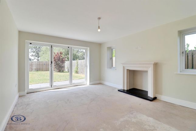 21a, Chelford Road, Somerford photo 3