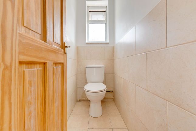 88 Graham Road, London photo 4