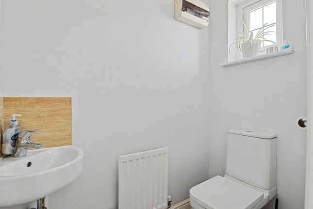 39, York Road, Calne photo 4