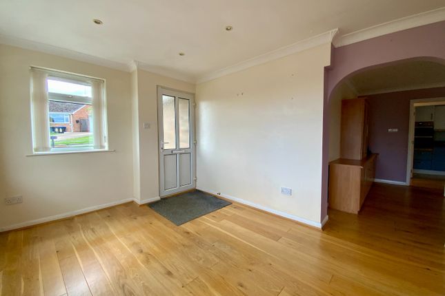 2 Firs Avenue, Hulland Village, Derbyshire photo 3