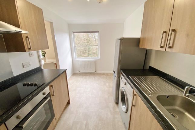 35, Chantry Court, Woods Avenue, Hatfield photo 3