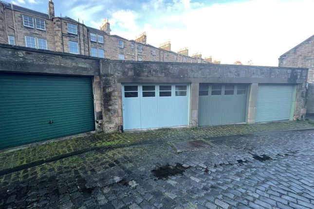 Studio parking on Garage, Garage, Belgrave Crescent Lane, Edinburgh, £225/mo