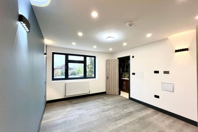 5 House 3, Marlborough Road, Ashford photo 3
