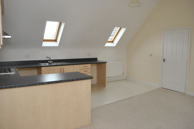24, Mare Close, Whitchurch photo 4