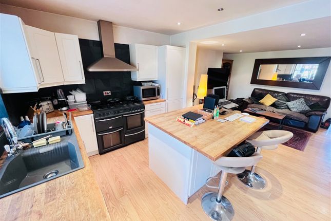 Semi-detached house for sale in Double Storey Extension! Gipsy Lane, Nuneaton