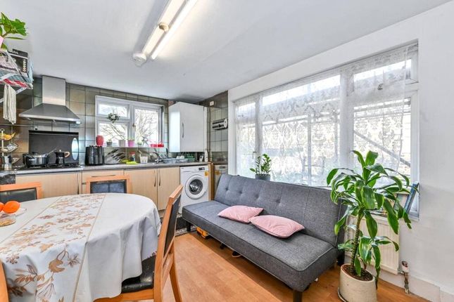 Flat 2, 509, Caledonian Road, London photo 3