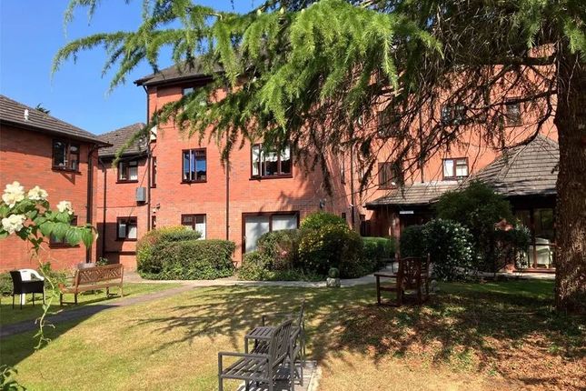 1-bed flat on Flat 17 Summerlands Lodge, Farnborough Common, Orpington, £80,000