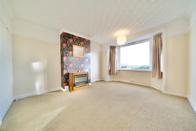 Flat 2, 504, Chickerell Road, Weymouth photo 2