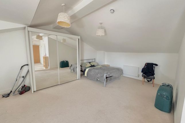89, Milton Keynes photo 5