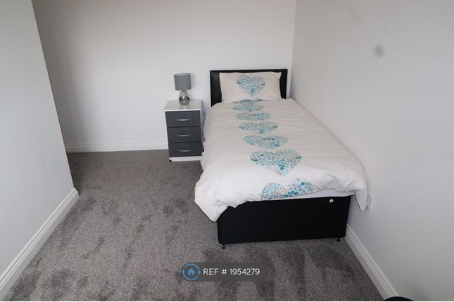 Room to rent in Gracemere Crescent, Birmingham