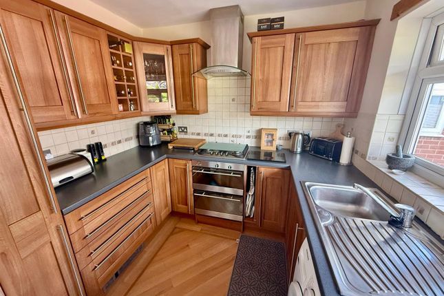 6, Peterhouse Road, Macclesfield photo 4