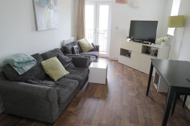 Flat to rent in Sovereign Place, Hatfield