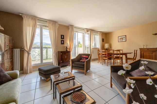 Apartment for sale in Annecy Le Vieux, Annecy / Aix Les Bains, French Alps / Lakes
