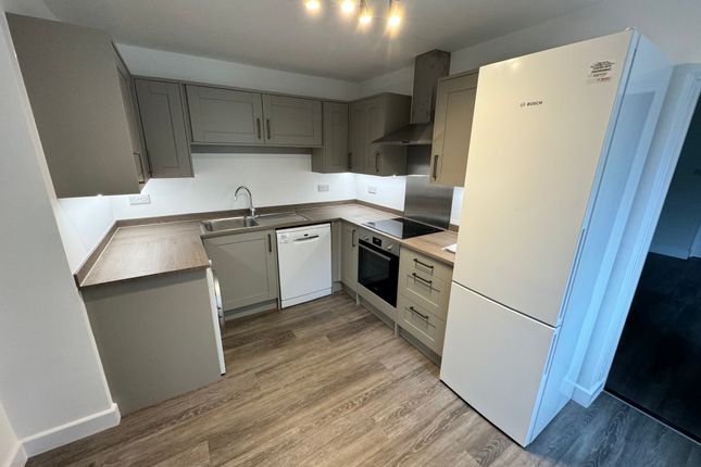 Flat 5, 44, Artillery Road, Guildford photo 2