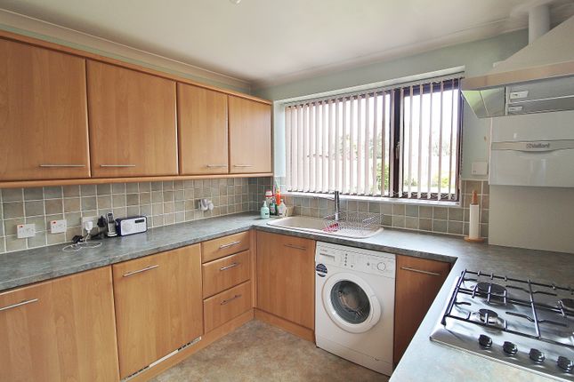 87, Sunnymead Drive, Waterlooville photo 4