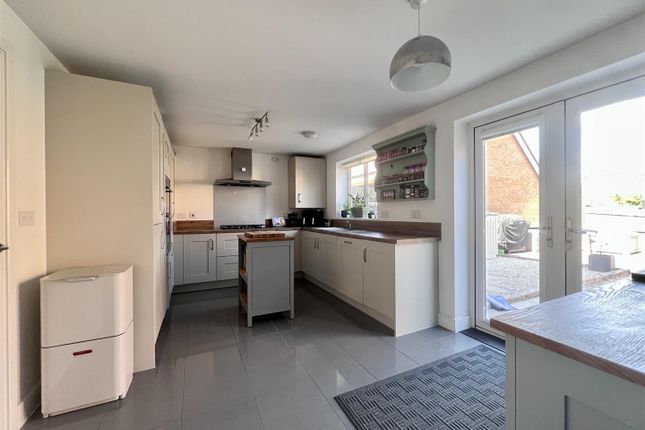 8, Whitecastle Way, Milton Keynes photo 3