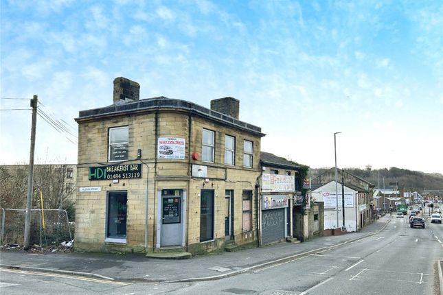 Thumbnail Property to rent in Chapel Hill, Huddersfield