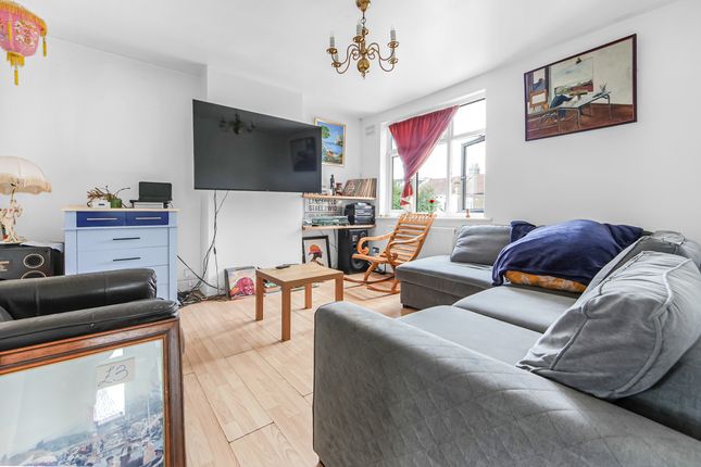 593c, Green Lane, ILFORD photo 4