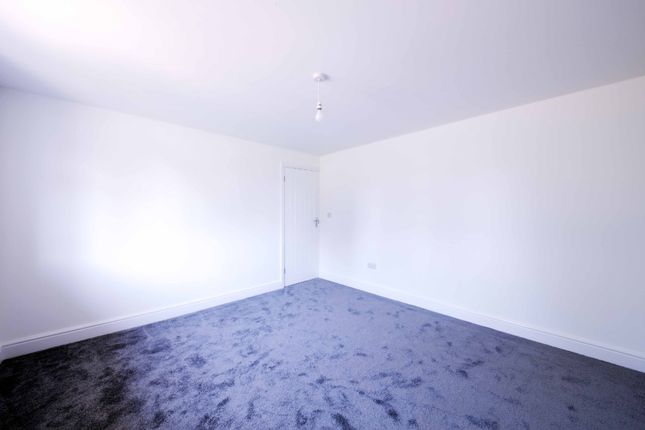 3, Fairacre, Maidenhead photo 4