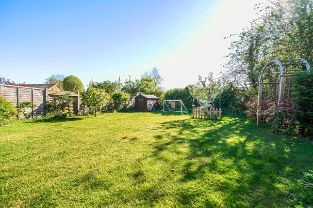 70, Elm Crescent, West Malling photo 4