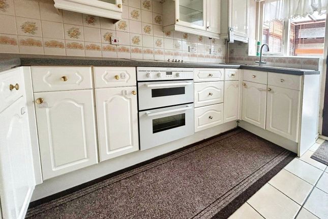 Semi-detached house to rent in Regency Close, Glen Parva, Leicester, Leicestershire