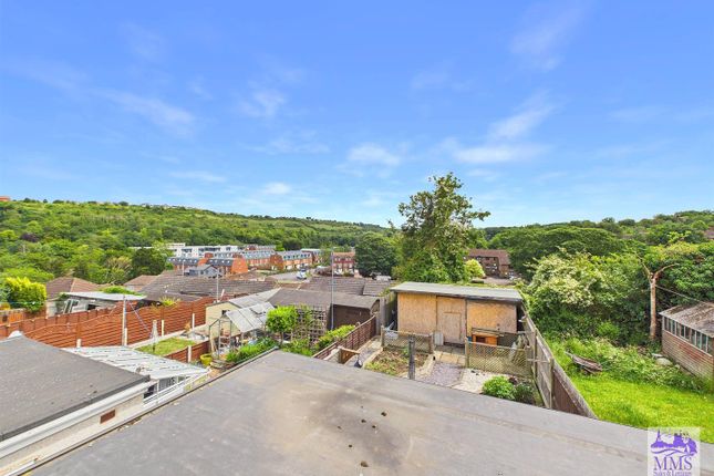 45, Settington Avenue, Chatham photo 4