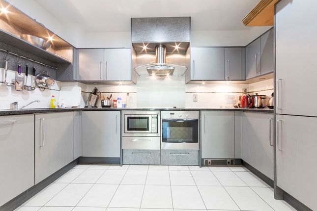 Flat, 285, Drake House, Vauxhall photo 4