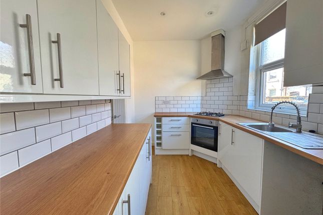 9, Hannah Street, Rossendale photo 2
