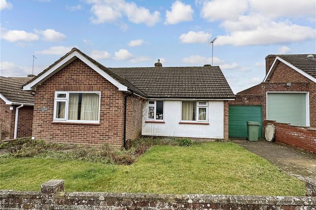 3-bed house on Courtlands Teston, Maidstone, £325,000