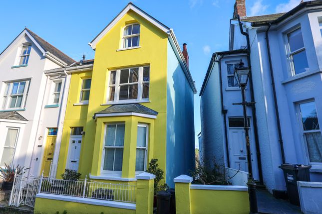 End terrace house to rent in Fowey