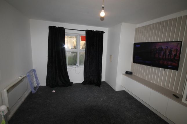 Flat for sale in Old Park Mews, Heston, Hounslow