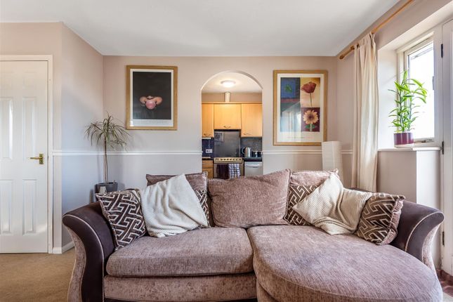 34, Beechfield Drive, Devizes photo 4
