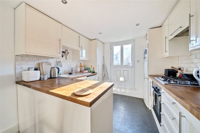 Flat for sale in Raleigh Road, London