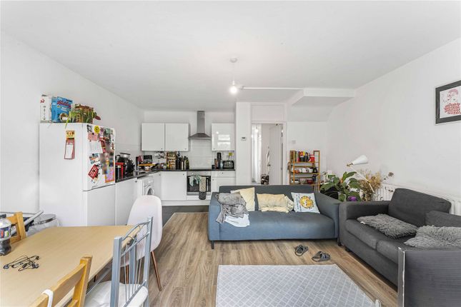 Flat 521, Fellows Court,, Weymouth Terrace, London photo 2