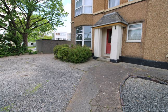 Flat 5, 26/28 Water Street, Abergele photo 2