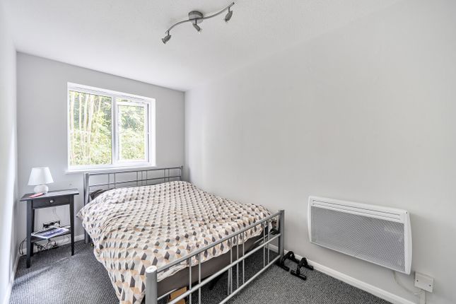38, Turnpike Lane, Sutton photo 4