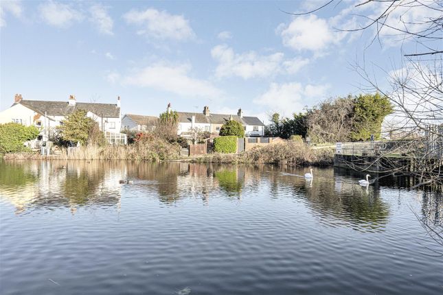 1 Riverside Cottages, Factory Lane, Cattawade photo 4