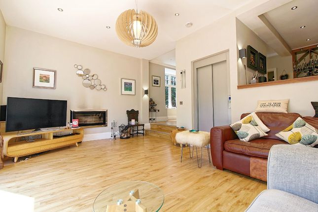 24 Oakfield Road, Leicester photo 3